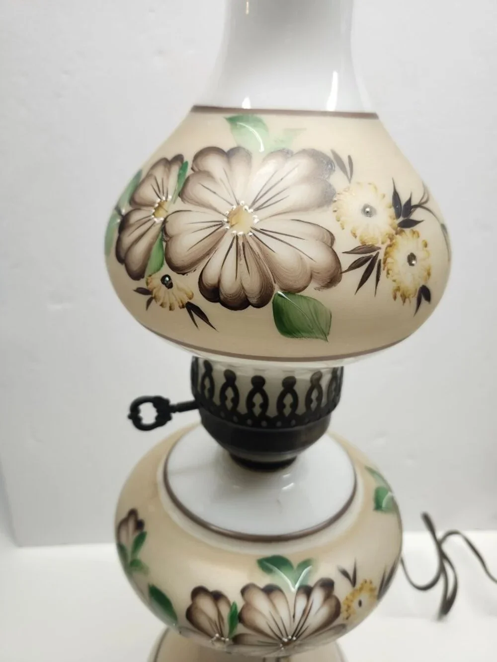 Tiered Vintage GWTW Glass Lamp Mid-Century Milk Glass Gone With the Wind
